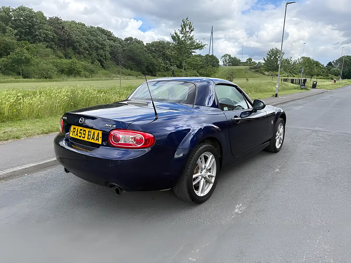 Used 2009 Mazda MX-5 Se Blue - Interior and Exterior details 8
