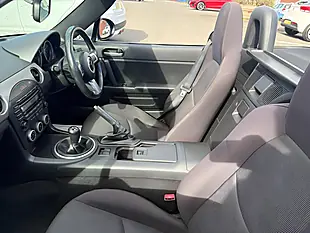 Used 2009 Mazda MX-5 Se Silver - Interior and Exterior details 11