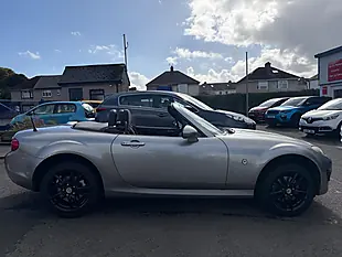 Used 2009 Mazda MX-5 Se Silver - Interior and Exterior details 4