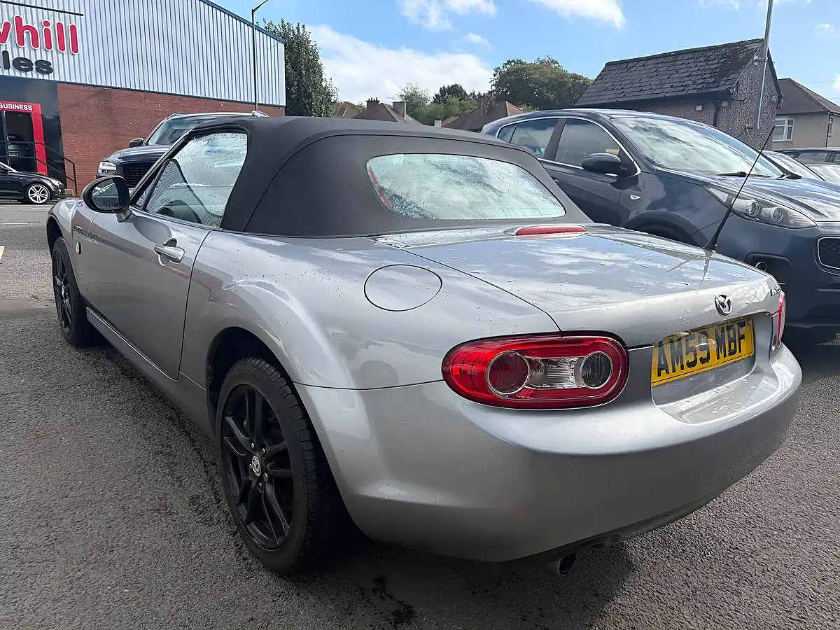 Used 2009 Mazda MX-5 Se Silver - Interior and Exterior details 7