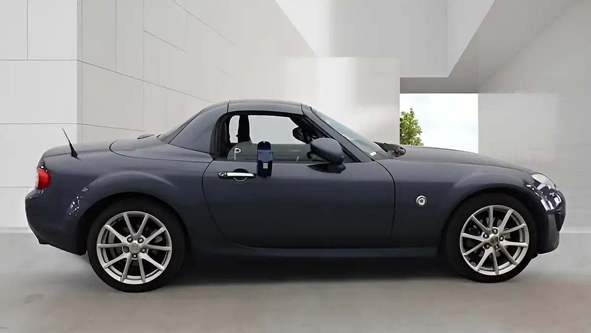 Used 2009 Mazda MX-5 Sport Tech Grey - Interior and Exterior details 6