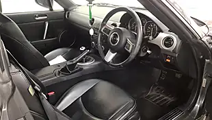 Used 2009 Mazda MX-5 Sport Tech Grey - Interior and Exterior details 8