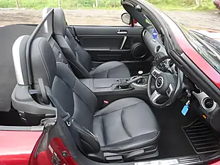 Used 2009 Mazda MX-5 Sport Tech Red - Interior and Exterior details 15