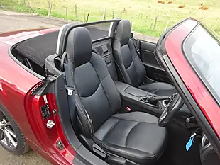 Used 2009 Mazda MX-5 Sport Tech Red - Interior and Exterior details 18