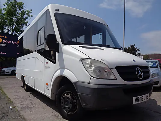 2009 Mercedes-Benz 207 Minibus