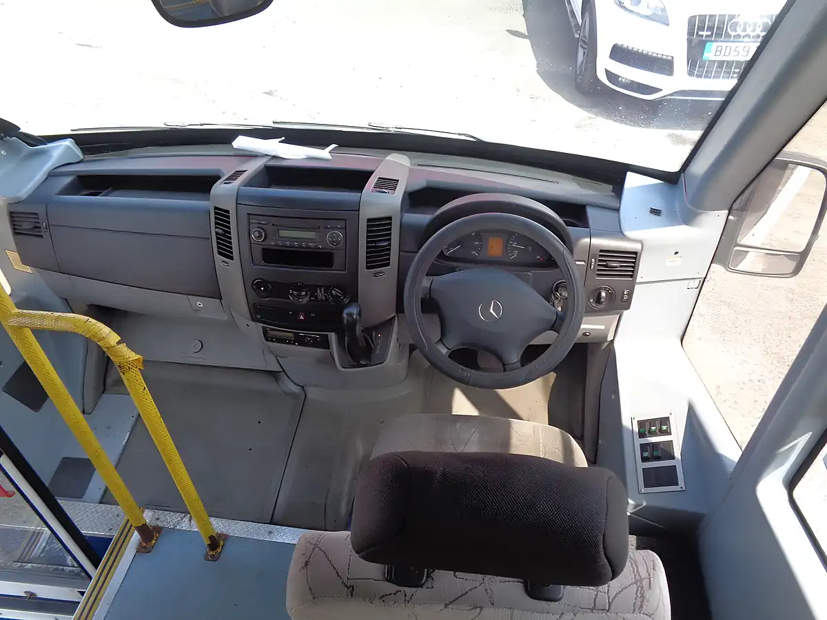 Used 2009 Mercedes-Benz 207 Minibus White - Interior and Exterior details 14