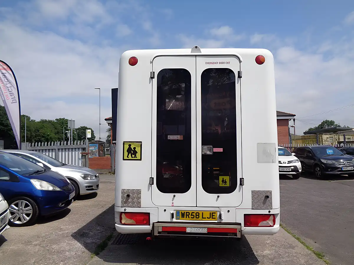 Used 2009 Mercedes-Benz 207 Minibus White - Interior and Exterior details 5