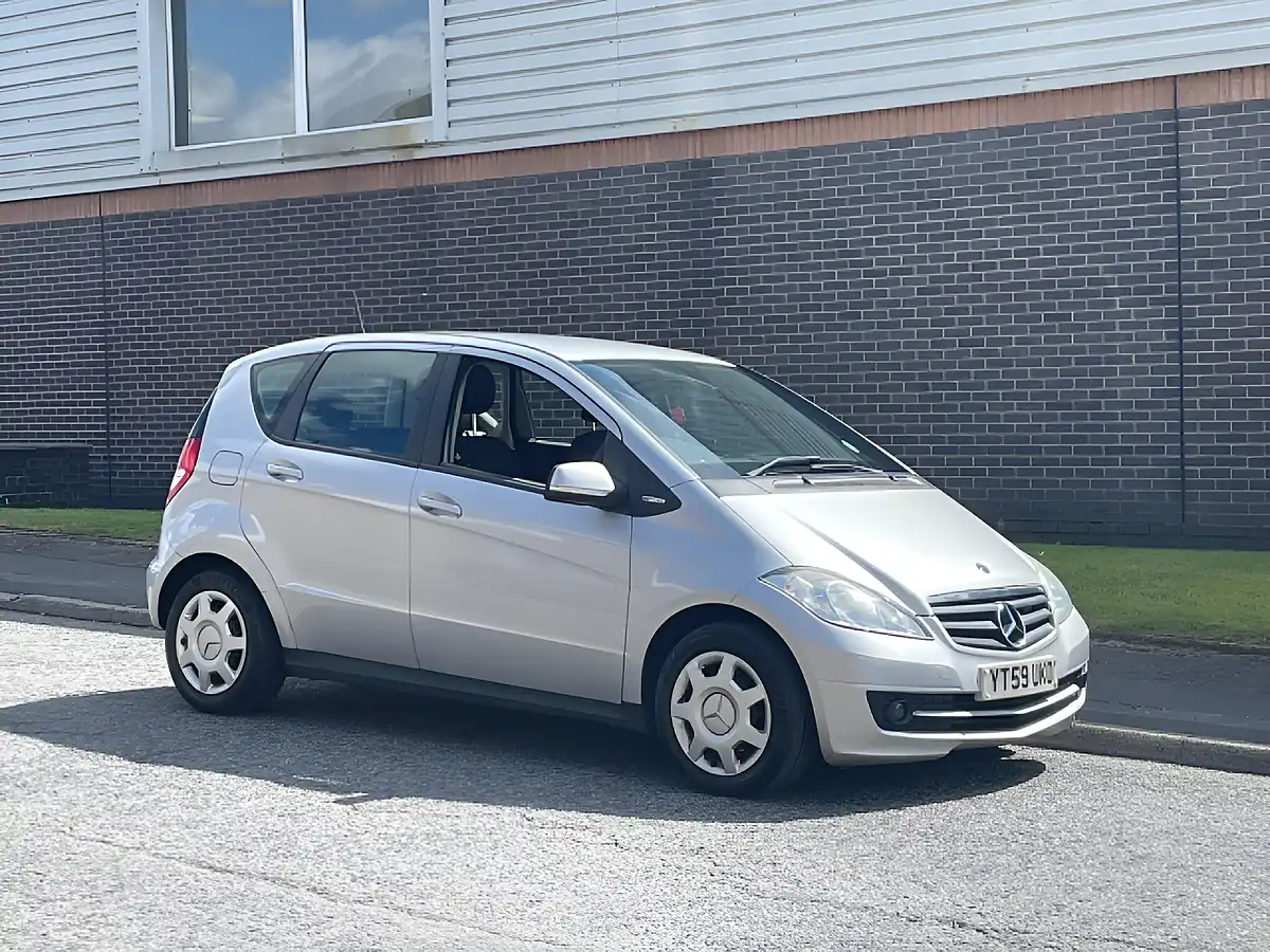 Used 2009 Mercedes-Benz a Class Classic Se Silver - Interior and Exterior details 2