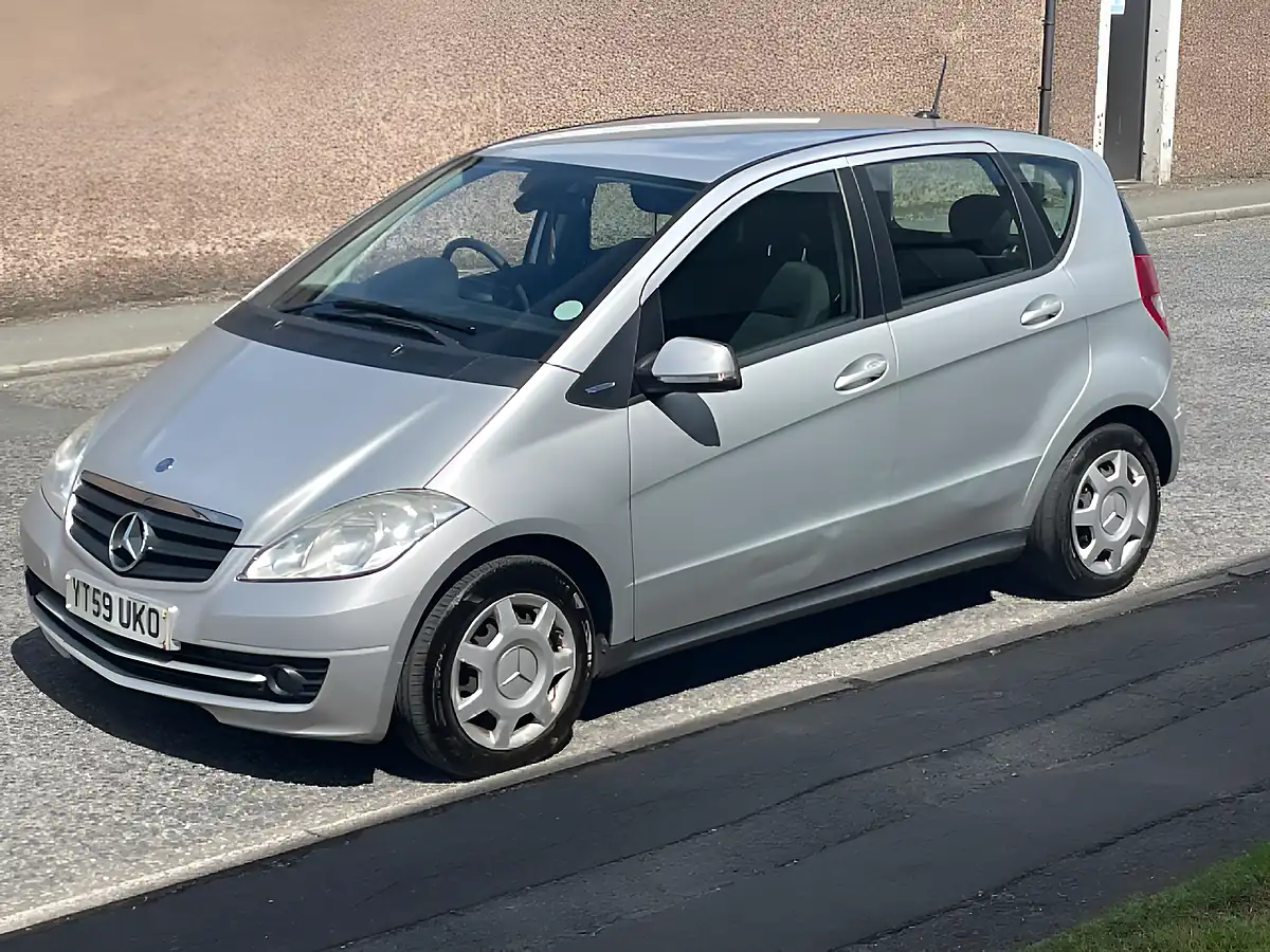 Used 2009 Mercedes-Benz a Class Classic Se Silver - Interior and Exterior details 6