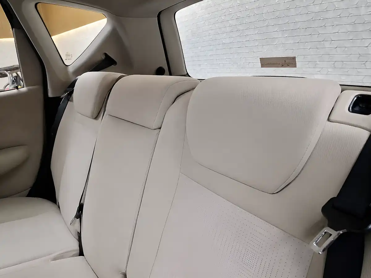 Used 2009 Mercedes-Benz a Class Classic Se Steppe Brown - Interior and Exterior details 11
