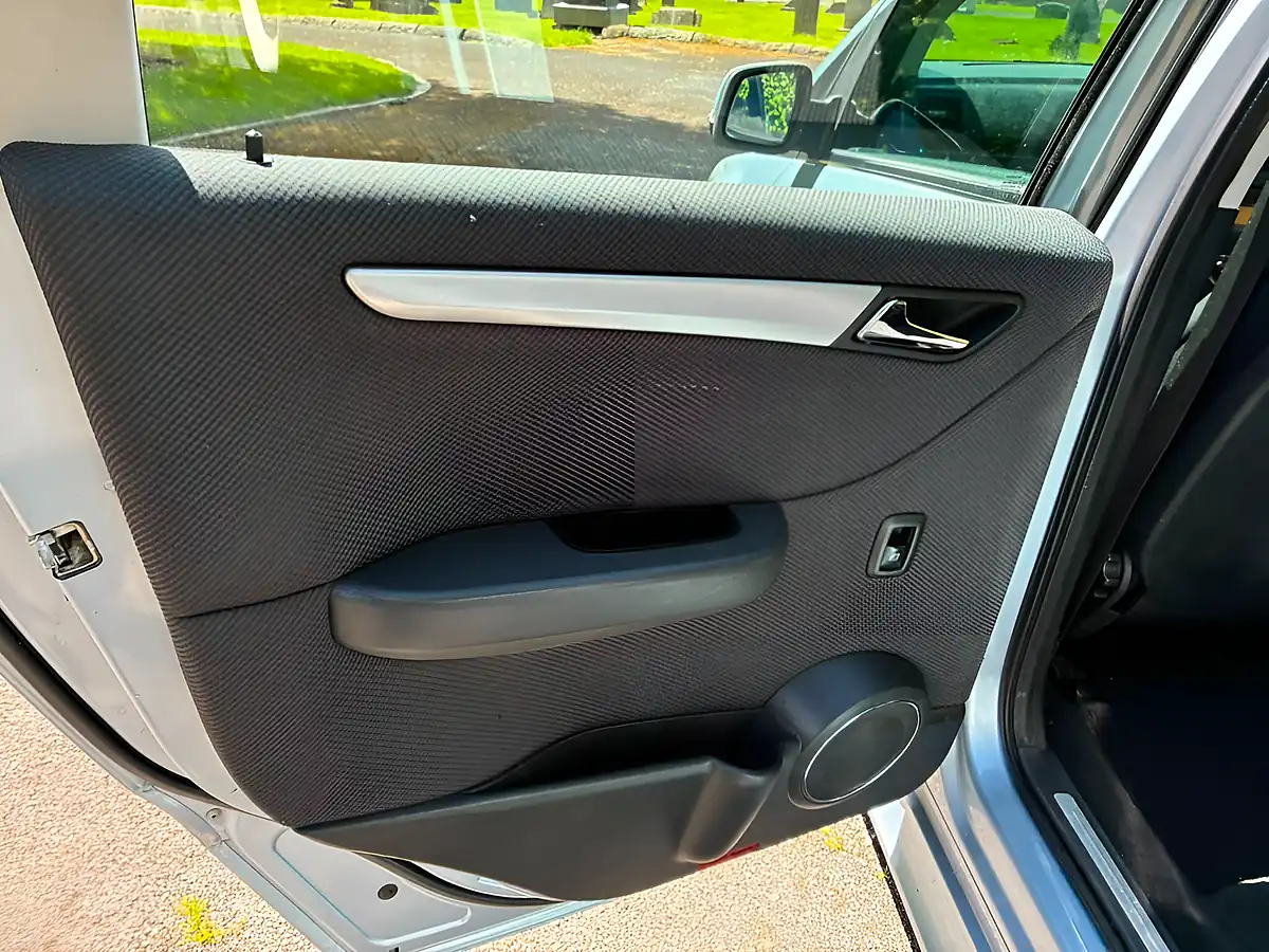 Used 2009 Mercedes-Benz B Class Sport Blue - Interior and Exterior details 10