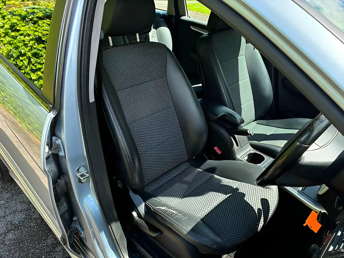 Used 2009 Mercedes-Benz B Class Sport Blue - Interior and Exterior details 11