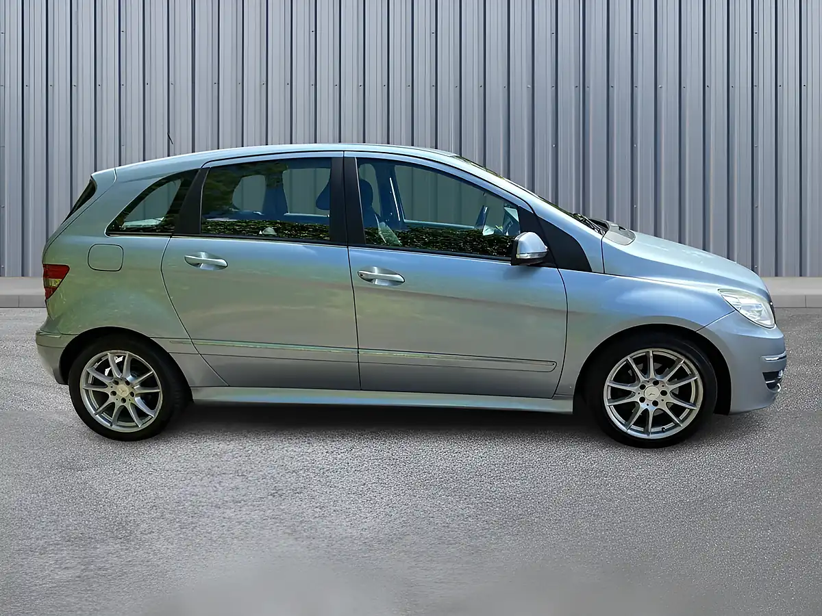 Used 2009 Mercedes-Benz B Class Sport Blue - Interior and Exterior details 7