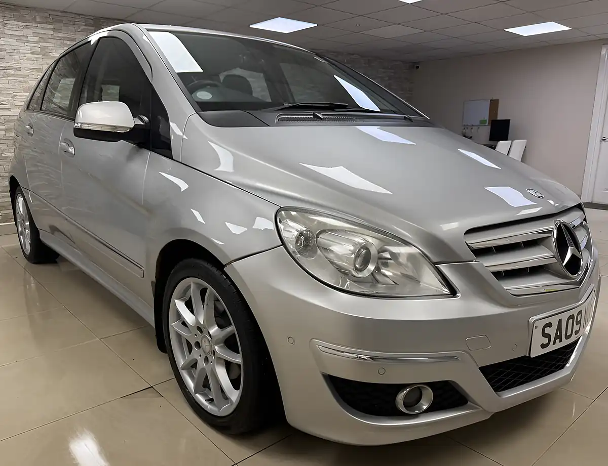 Used 2009 Mercedes-Benz B Class Sport Silver - Front View