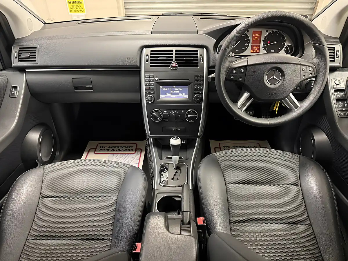 Used 2009 Mercedes-Benz B Class Sport Silver - Interior and Exterior details 13