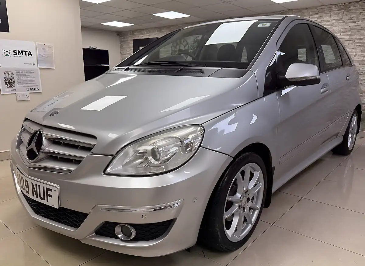 Used 2009 Mercedes-Benz B Class Sport Silver - Interior and Exterior details 2