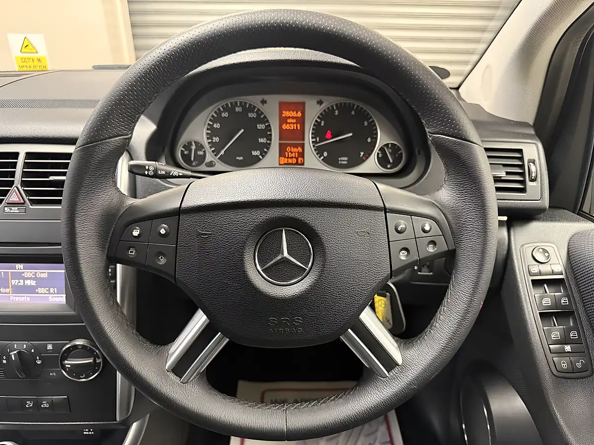 Used 2009 Mercedes-Benz B Class Sport Silver - Interior and Exterior details 7