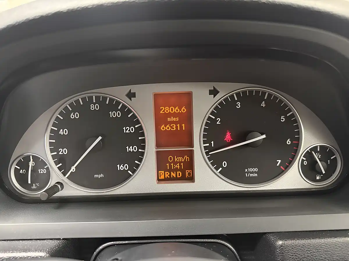 Used 2009 Mercedes-Benz B Class Sport Silver - Interior and Exterior details 8