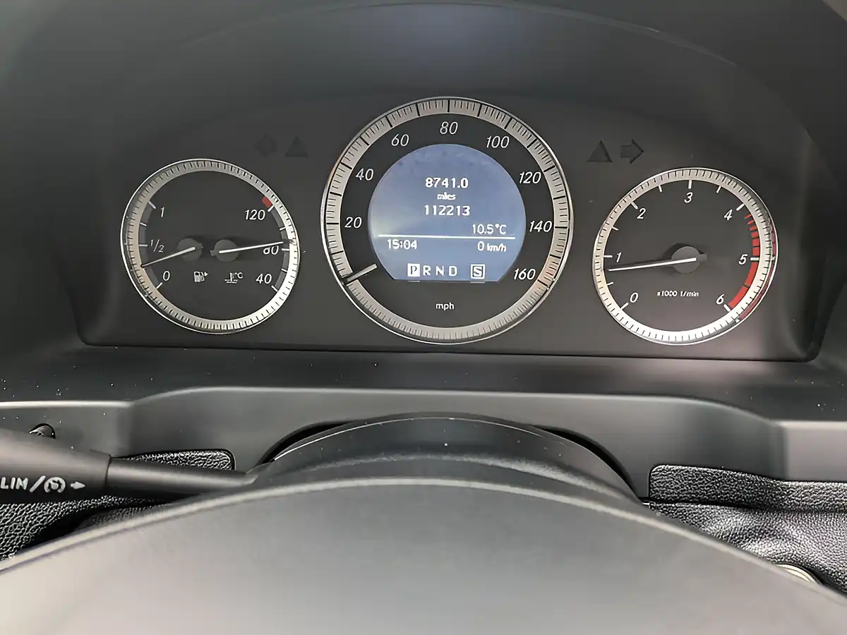 Used 2009 Mercedes-Benz C Class Se Silver - Interior and Exterior details 13