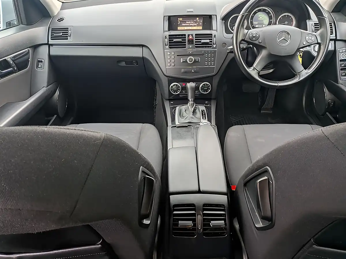 Used 2009 Mercedes-Benz C Class Se Silver - Interior and Exterior details 19