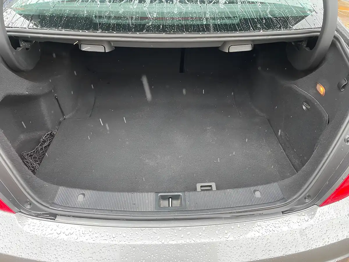 Used 2009 Mercedes-Benz C Class Sport Grey - Interior and Exterior details 10