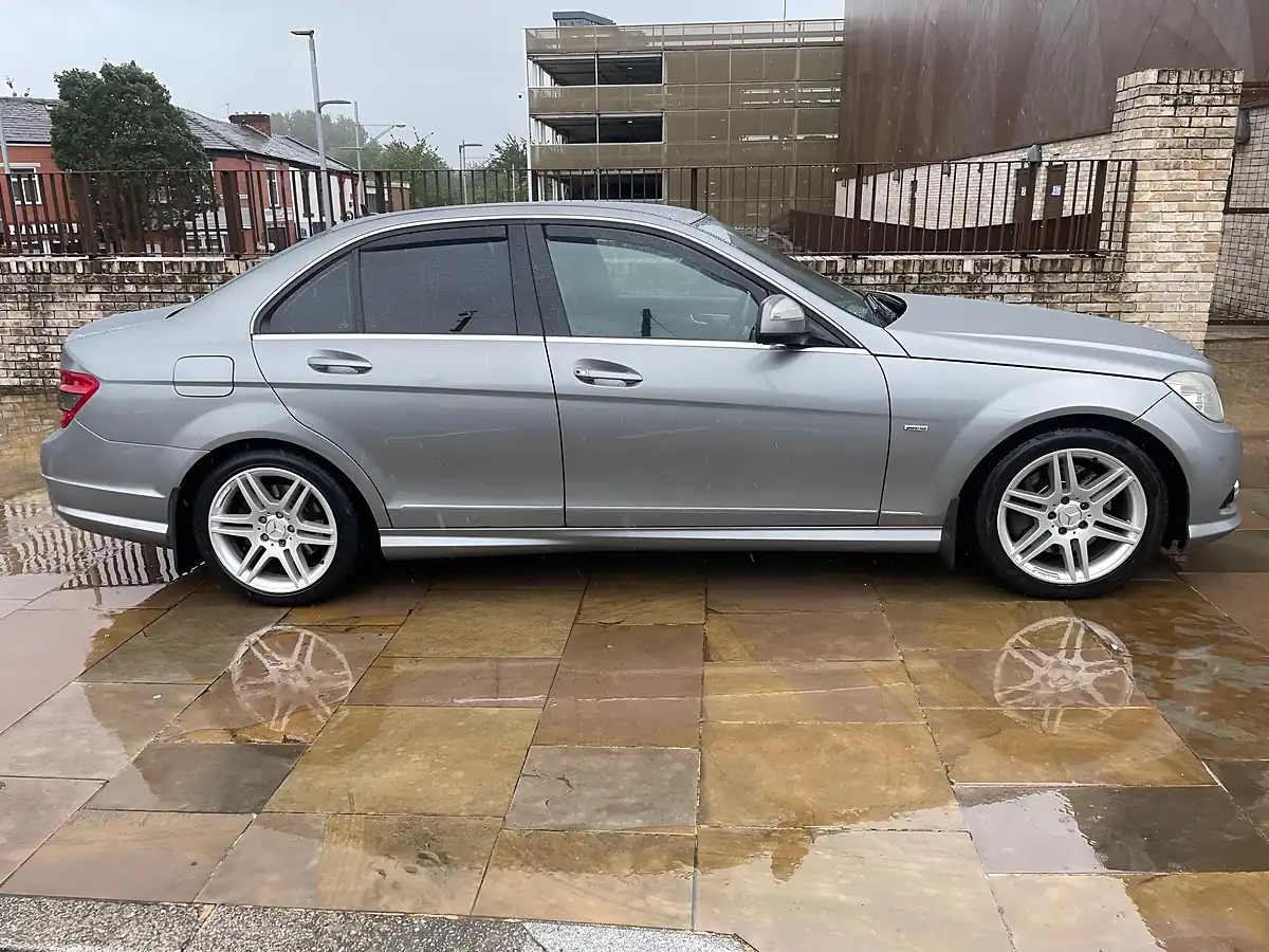 Used 2009 Mercedes-Benz C Class Sport Grey - Interior and Exterior details 2