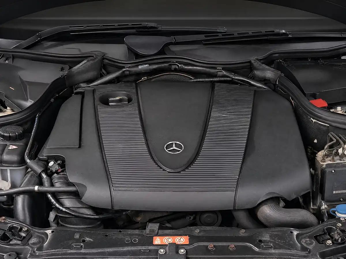 Used 2009 Mercedes-Benz Clc Class Sport Obsidian Black Metallic - Interior and Exterior details 4