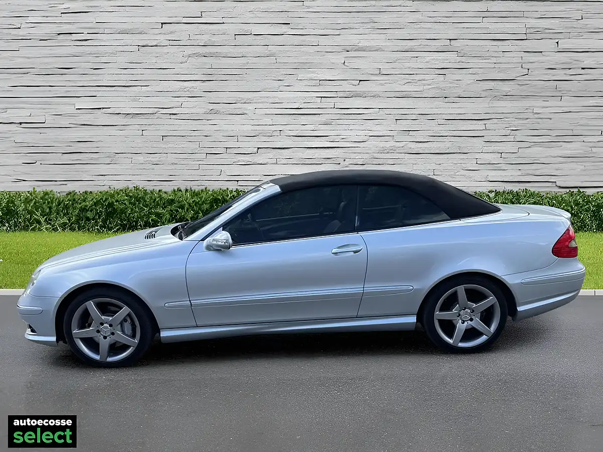Used 2009 Mercedes-Benz Clk Sport Silver - Interior and Exterior details 10
