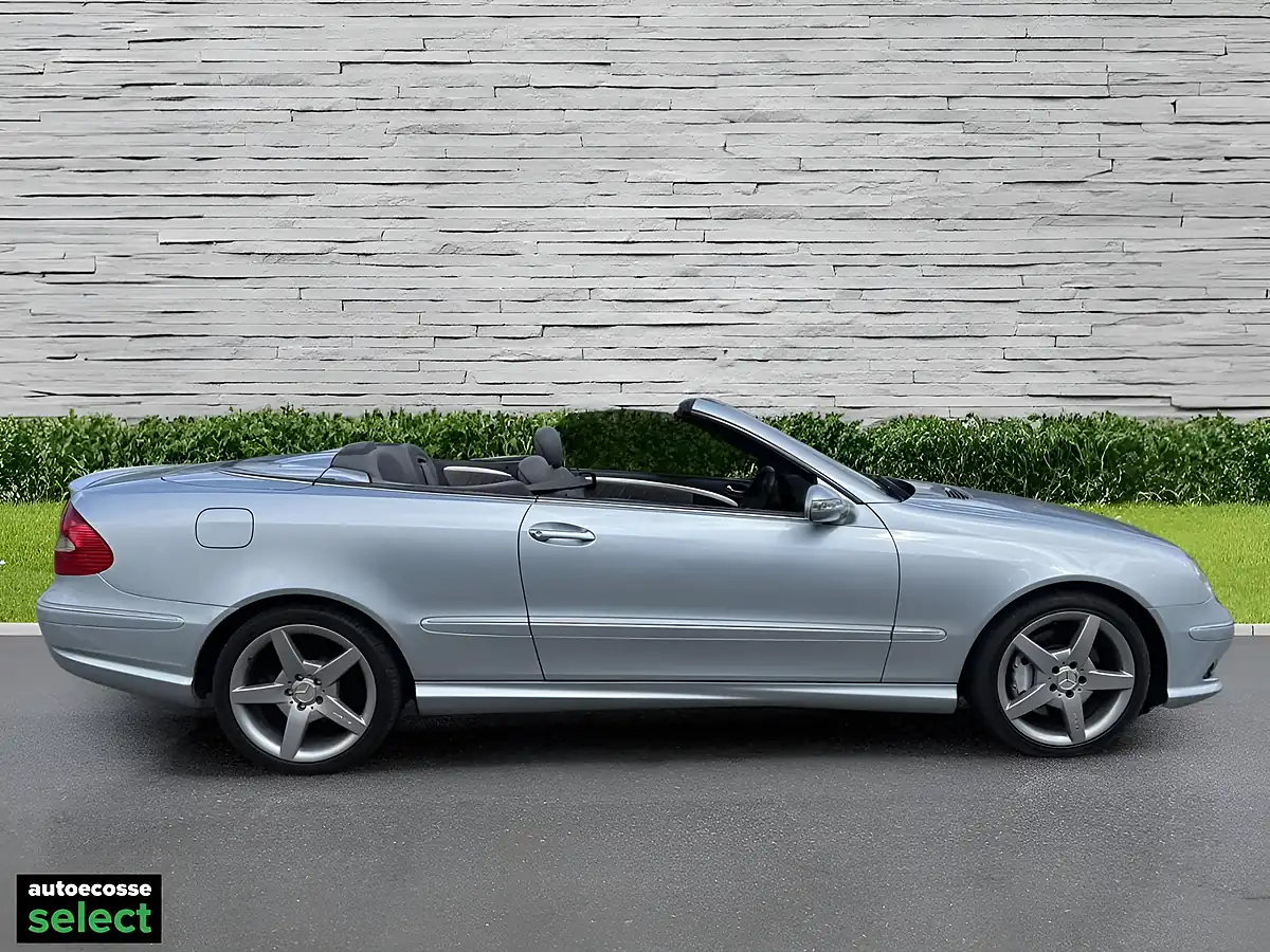 Used 2009 Mercedes-Benz Clk Sport Silver - Interior and Exterior details 4