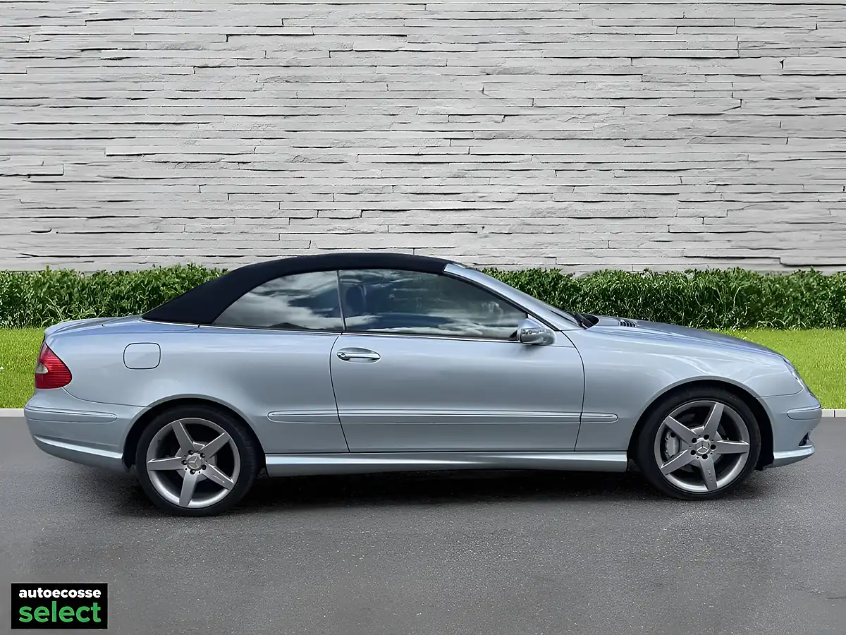 Used 2009 Mercedes-Benz Clk Sport Silver - Interior and Exterior details 5