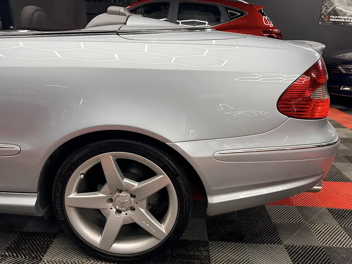 Used 2009 Mercedes-Benz Clk Sport Silver - Interior and Exterior details 14