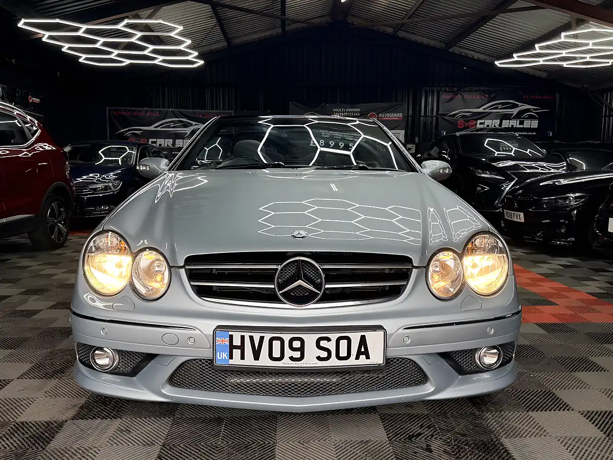 Used 2009 Mercedes-Benz Clk Sport Silver - Interior and Exterior details 19