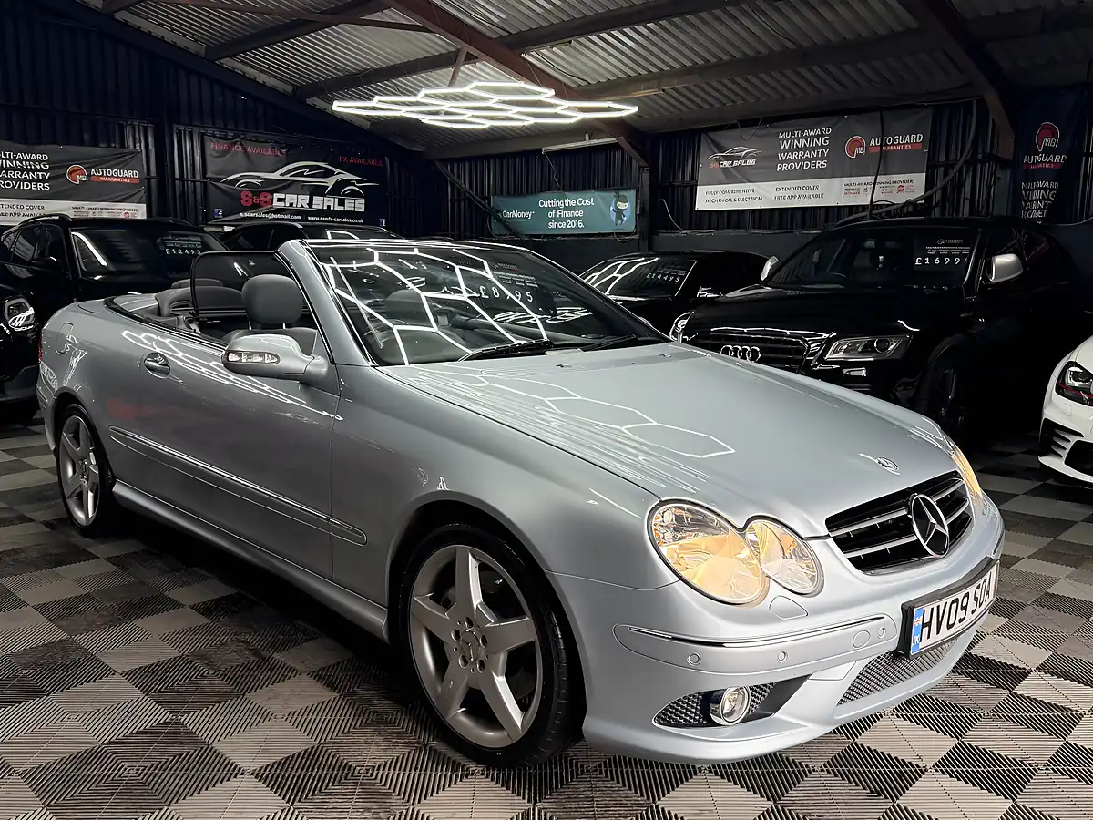 Used 2009 Mercedes-Benz Clk Sport Silver - Interior and Exterior details 3