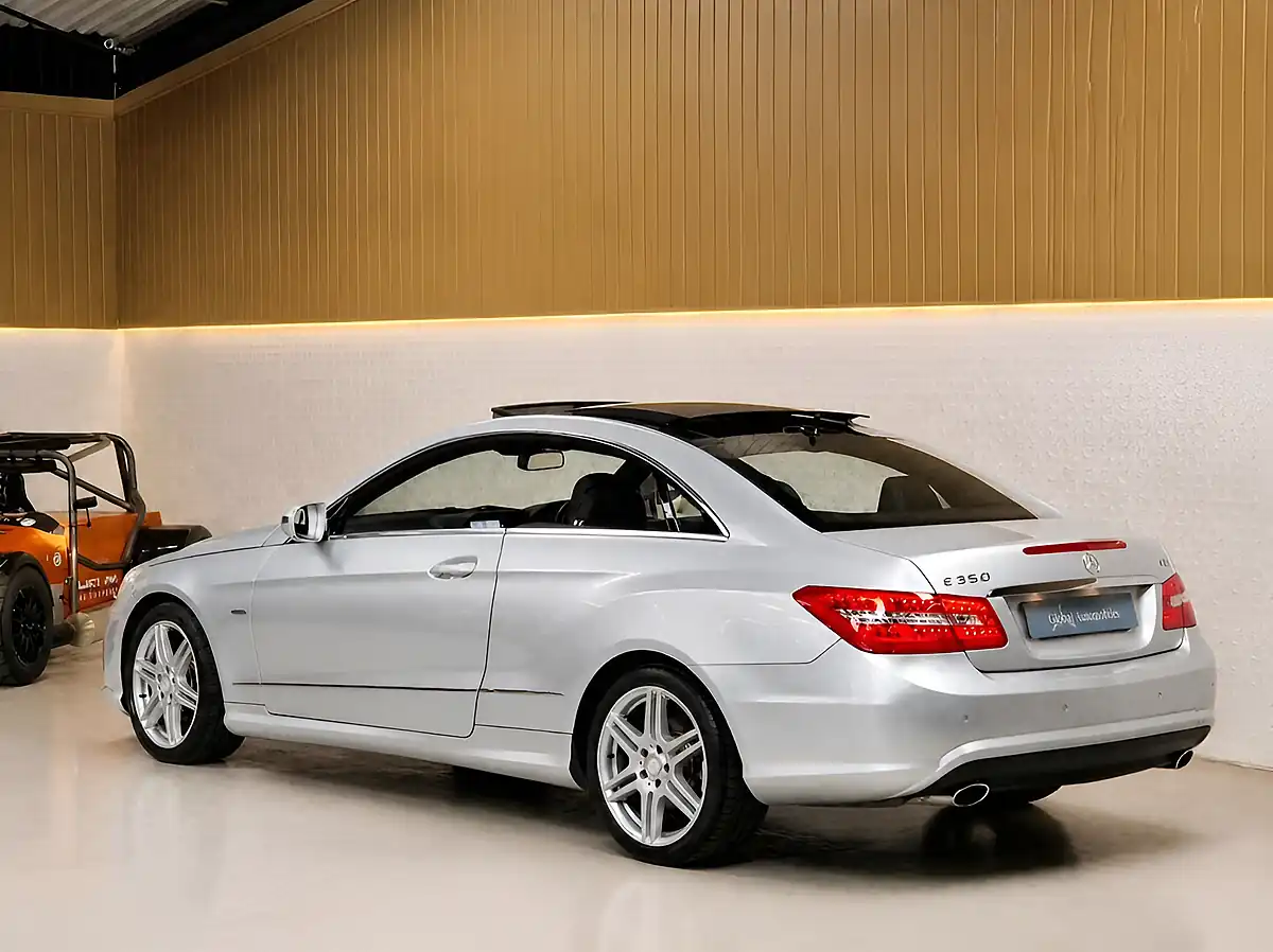 Used 2009 Mercedes-Benz E-Class AMG Sport Iridium Silver - Interior and Exterior details 10