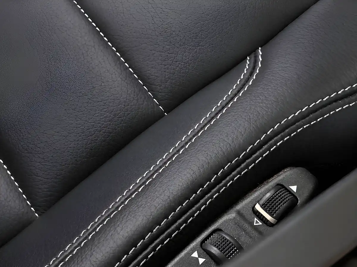 Used 2009 Mercedes-Benz E-Class AMG Sport Iridium Silver - Interior and Exterior details 20