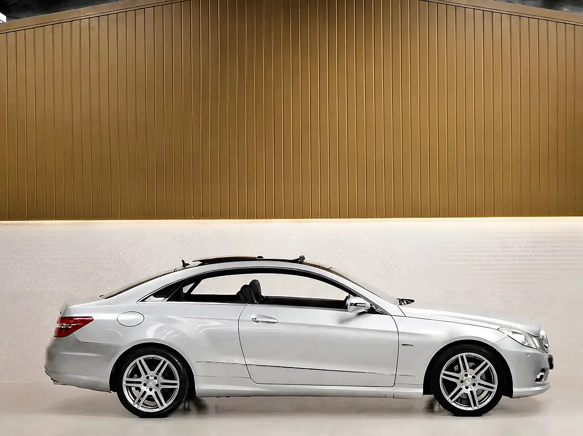 Used 2009 Mercedes-Benz E-Class AMG Sport Iridium Silver - Interior and Exterior details 8