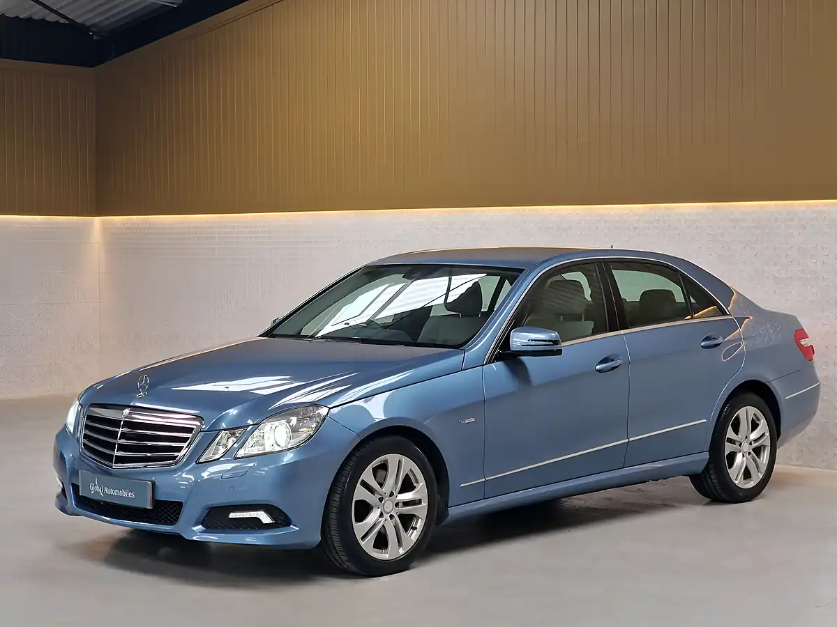 Used 2009 Mercedes-Benz E-Class Avantgarde Indigolite Blue - Interior and Exterior details 17