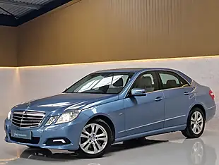 Used 2009 Mercedes-Benz E-Class Avantgarde Indigolite Blue - Interior and Exterior details 6