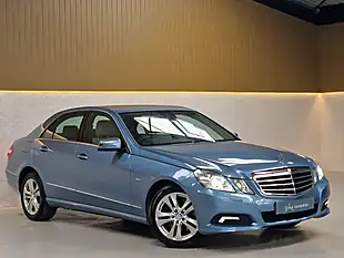 Used 2009 Mercedes-Benz E-Class Avantgarde Indigolite Blue - Interior and Exterior details 8