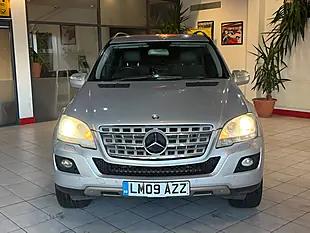 Used 2009 Mercedes-Benz M Class Sport Silver - Interior and Exterior details 4