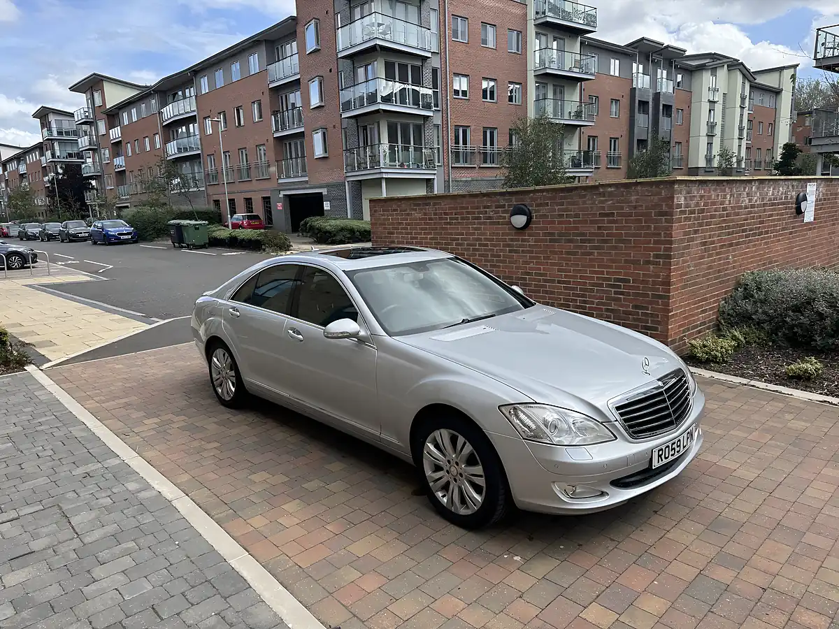 Used 2009 Mercedes-Benz S Class Blueefficiency Silver - Interior and Exterior details 11