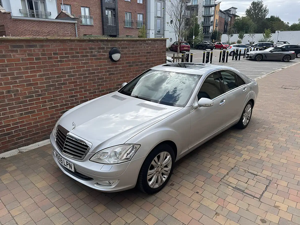 Used 2009 Mercedes-Benz S Class Blueefficiency Silver - Interior and Exterior details 14