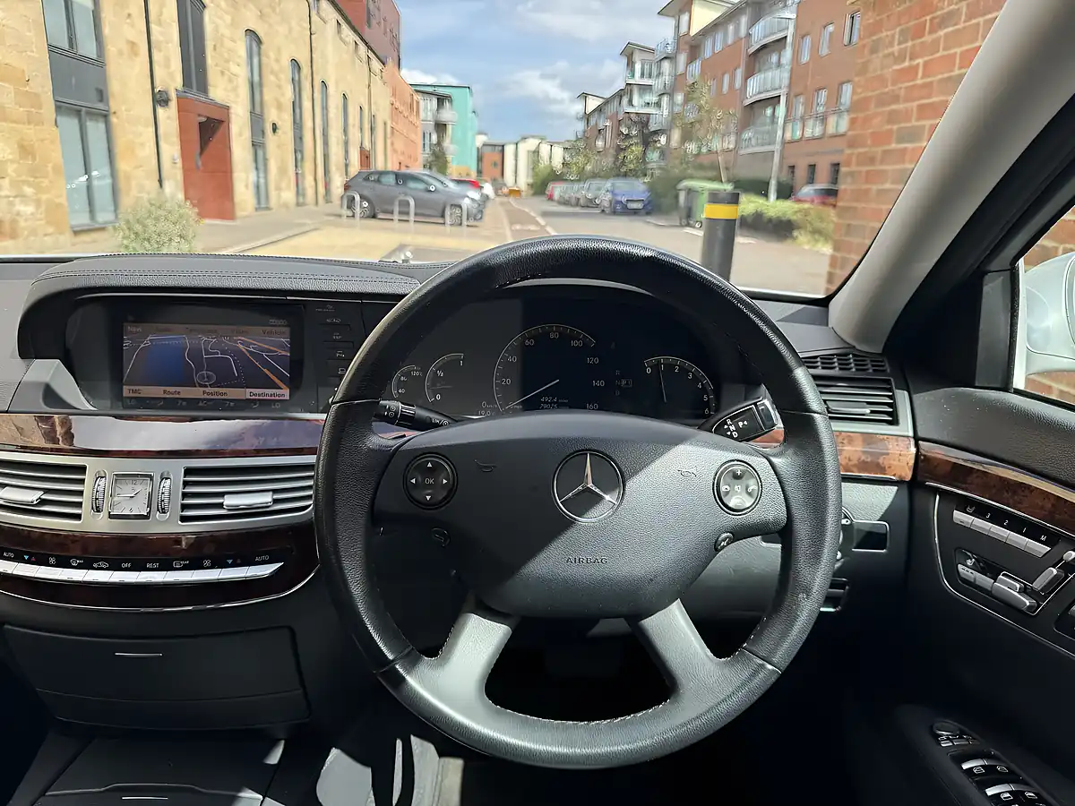 Used 2009 Mercedes-Benz S Class Blueefficiency Silver - Interior and Exterior details 17