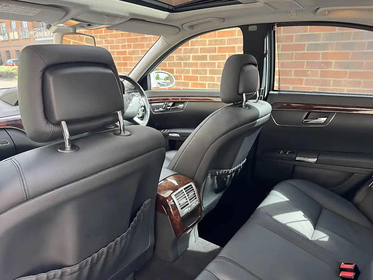 Used 2009 Mercedes-Benz S Class Blueefficiency Silver - Interior and Exterior details 19