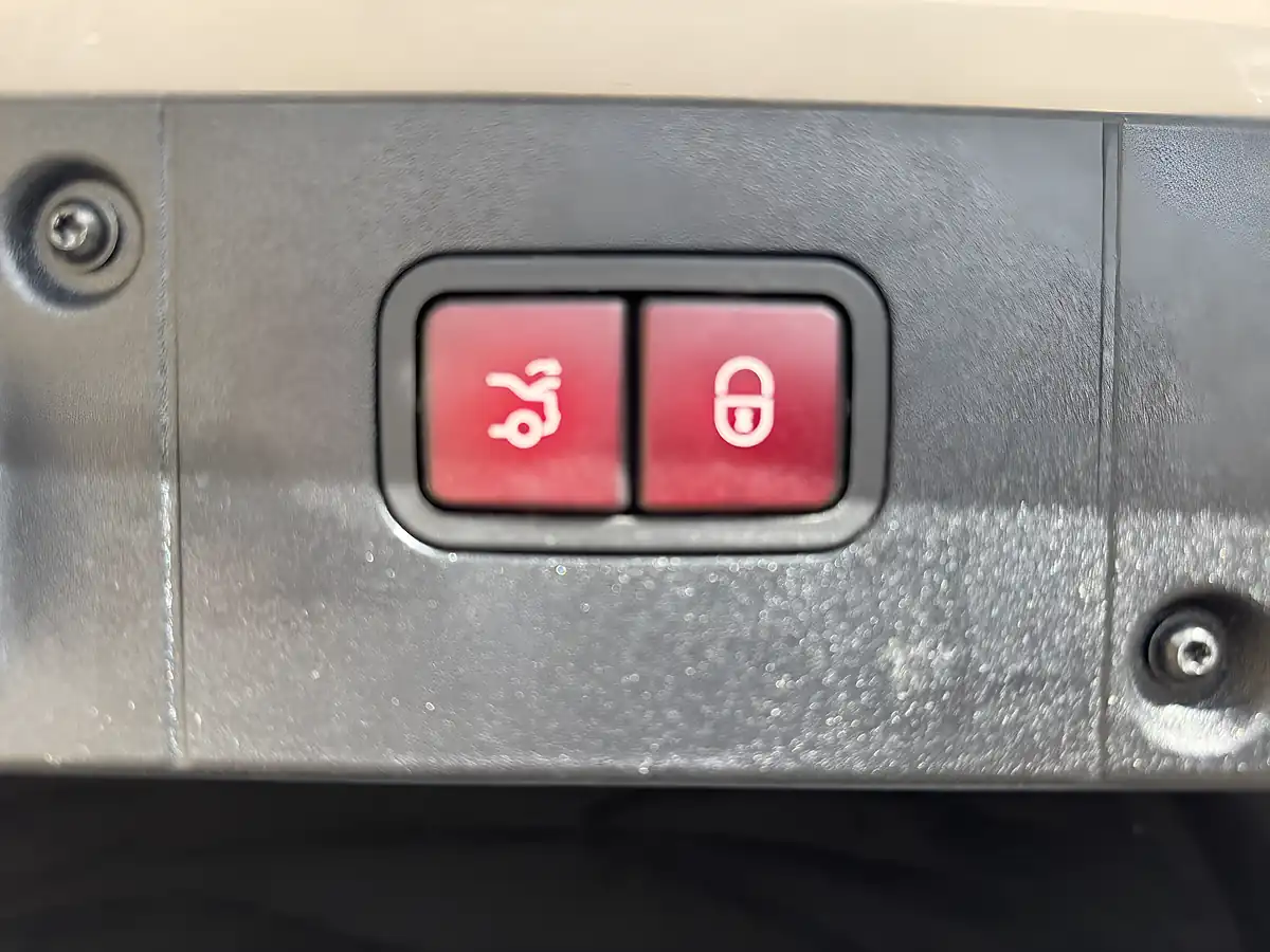 Used 2009 Mercedes-Benz S Class Blueefficiency Silver - Interior and Exterior details 20