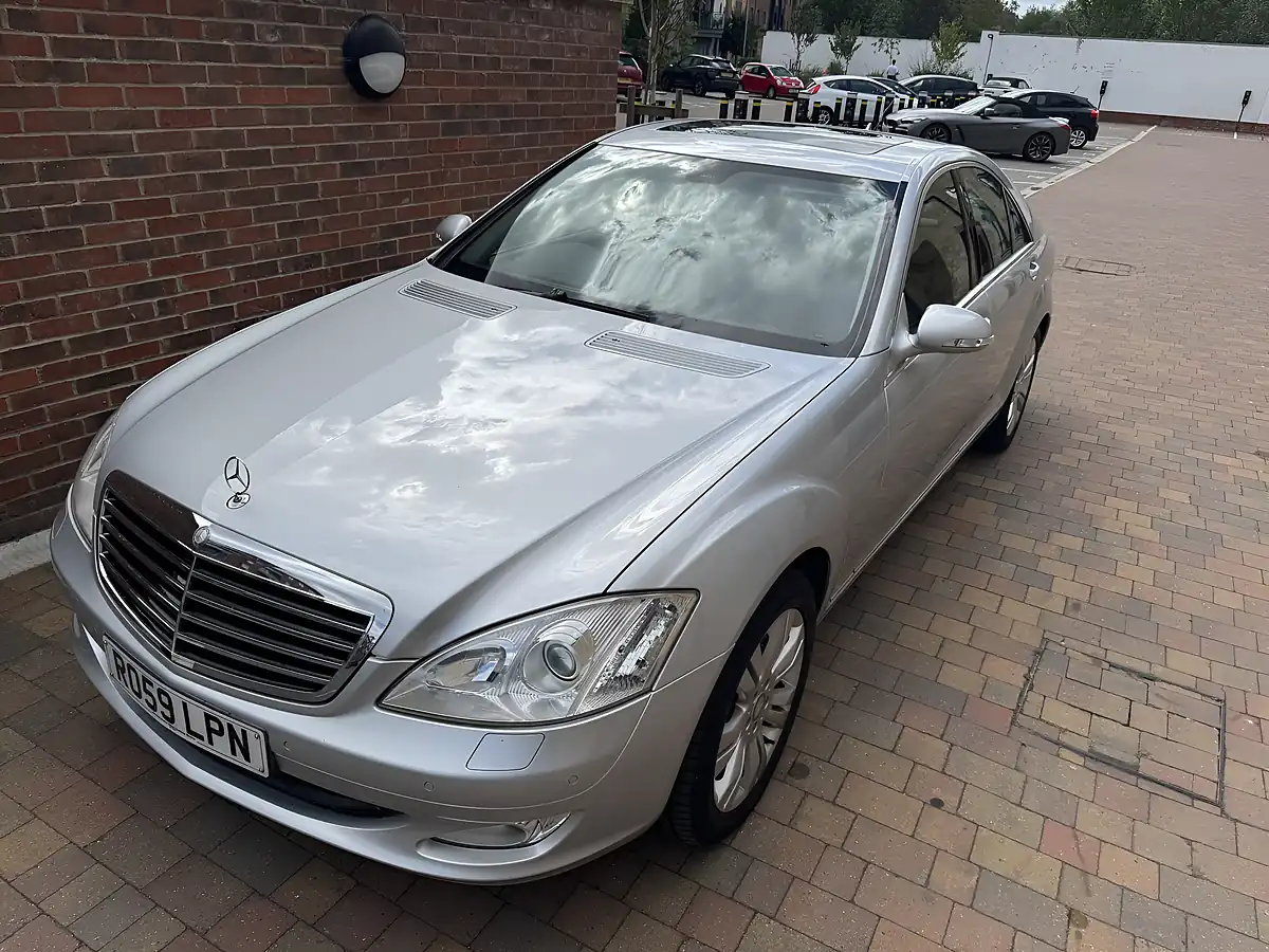 Used 2009 Mercedes-Benz S Class Blueefficiency Silver - Interior and Exterior details 5