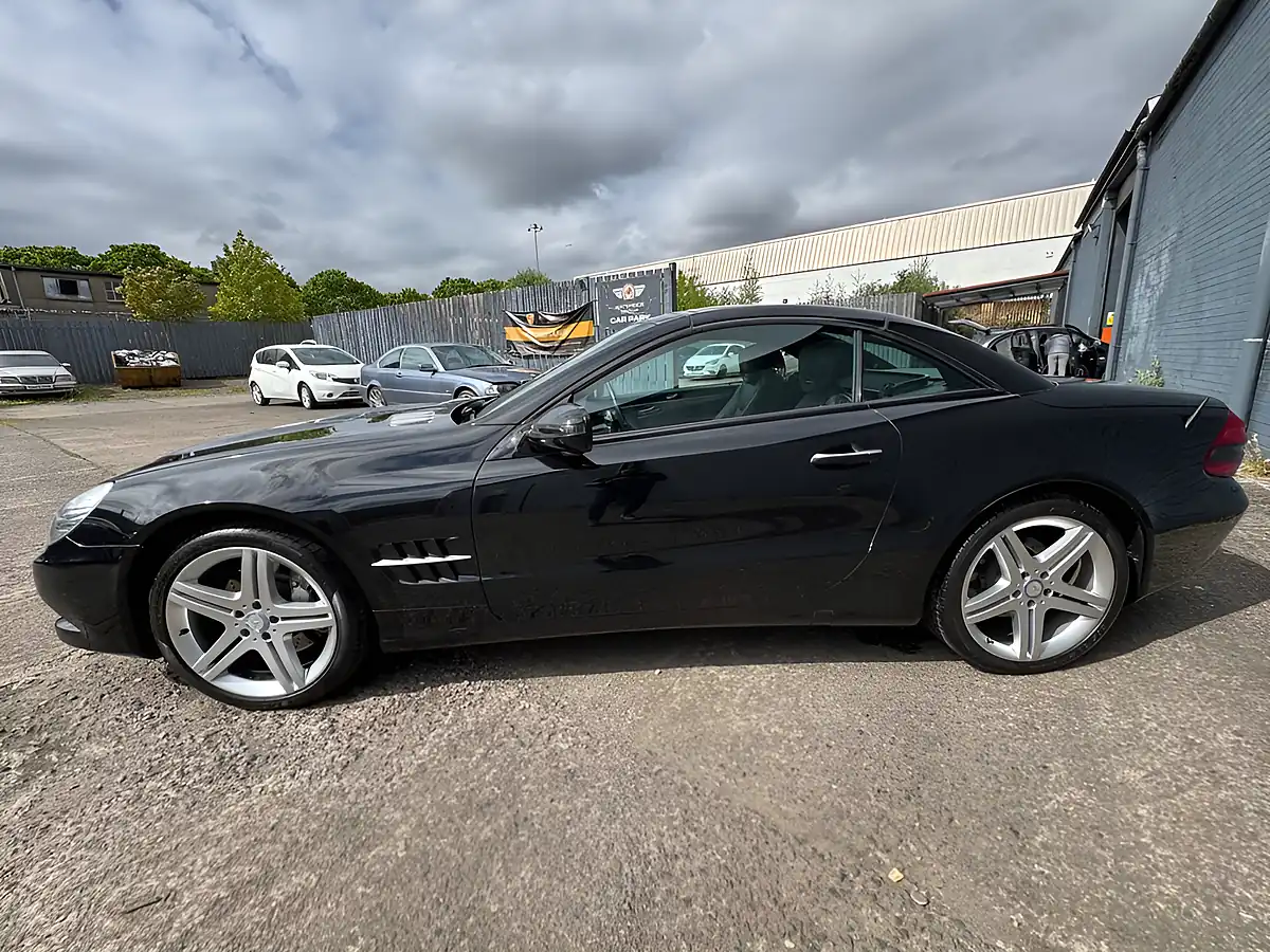 Used 2009 Mercedes-Benz Sl Convertible Black - Interior and Exterior details 18