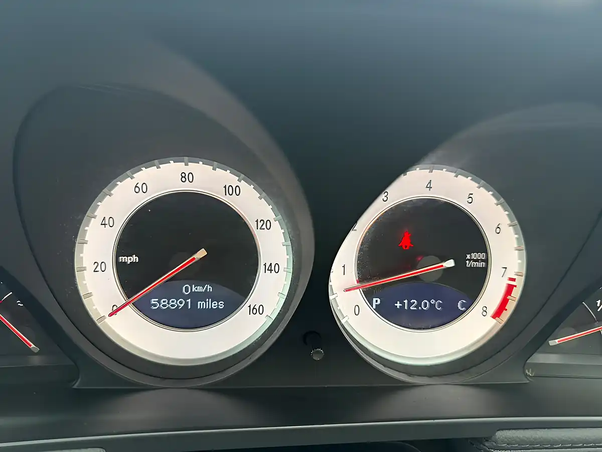Used 2009 Mercedes-Benz Sl SL350 Convertible Silver - Interior and Exterior details 5