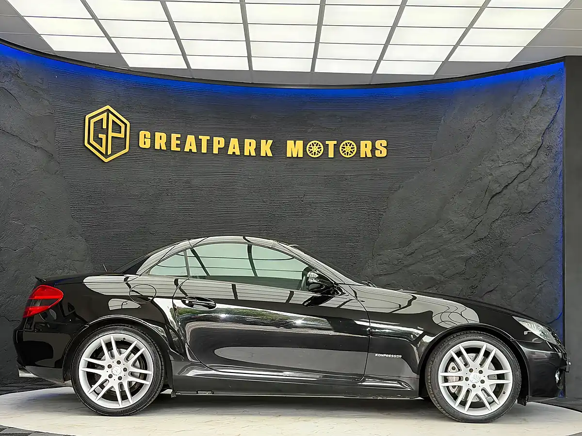 Used 2009 Mercedes-Benz Slk SLK200K Black - Interior and Exterior details 12