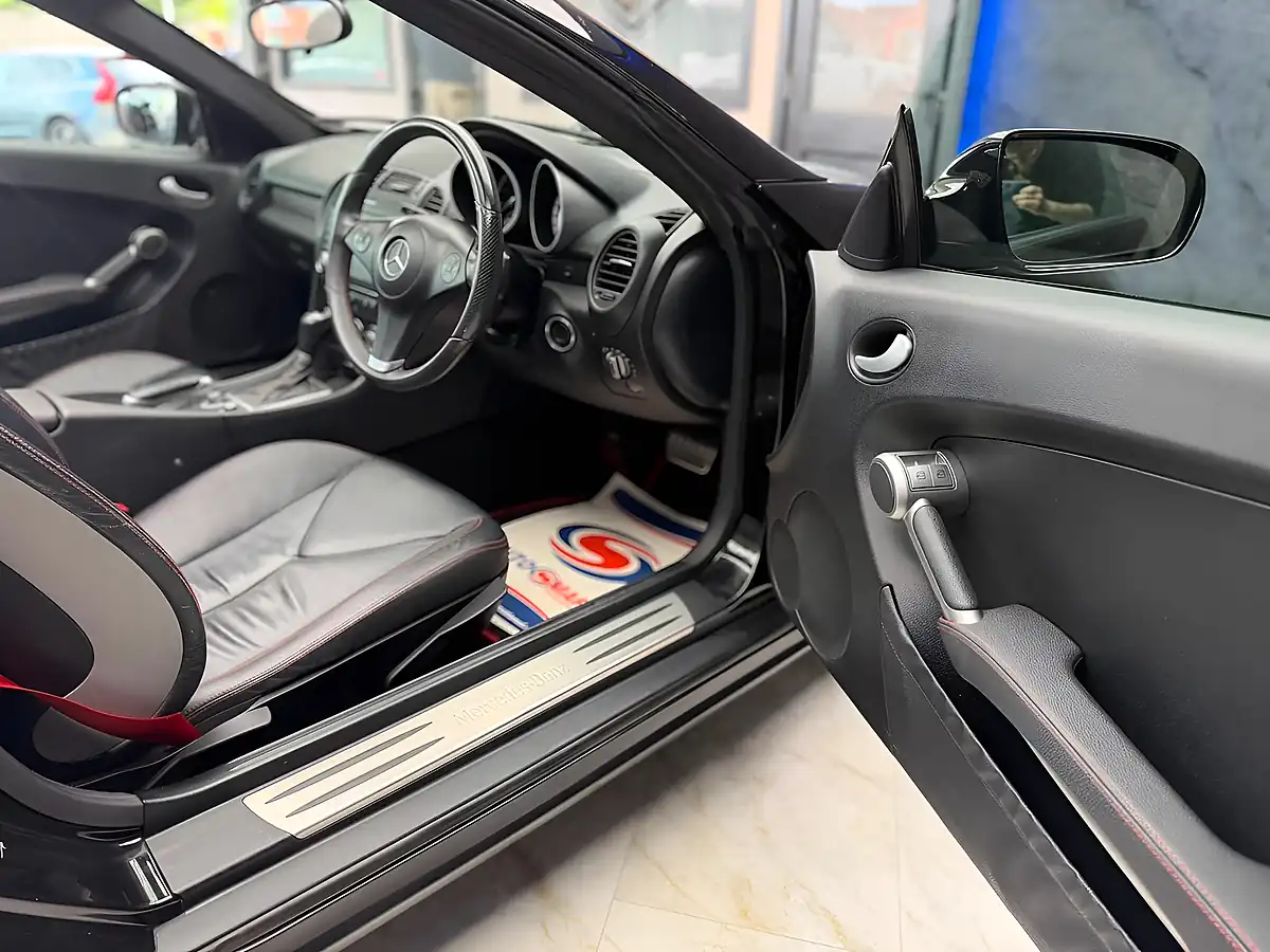 Used 2009 Mercedes-Benz Slk SLK200K Black - Interior and Exterior details 20